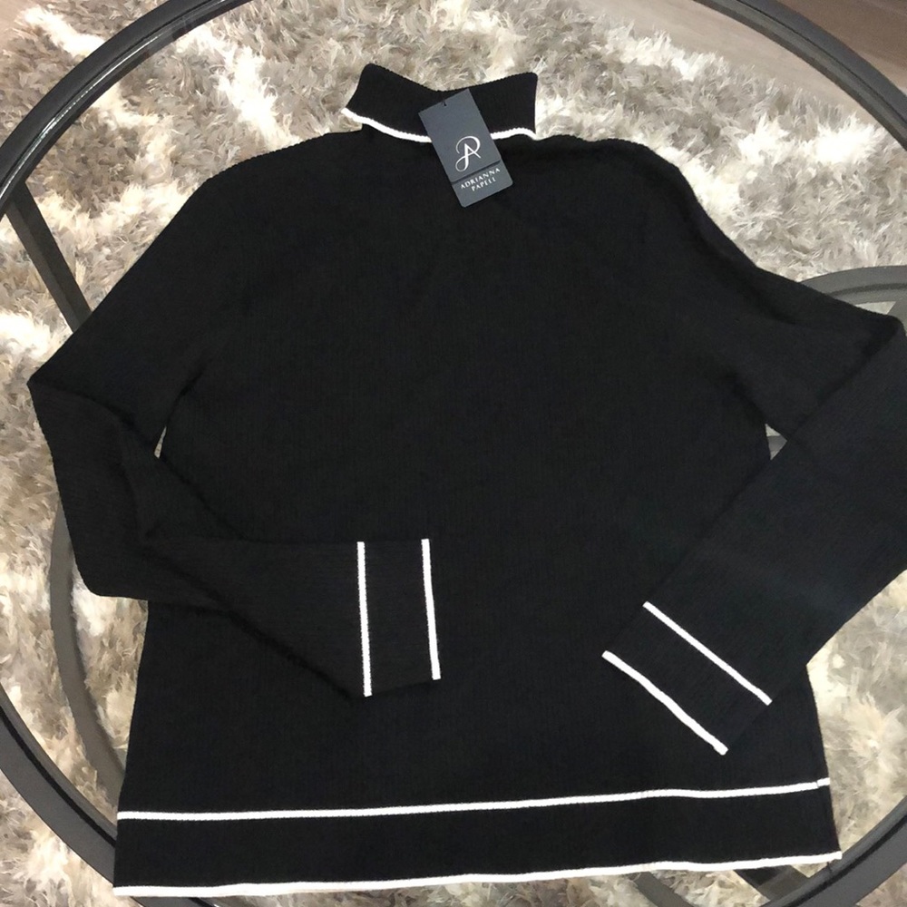Adriana Papell Black turtleneck sweater high quality